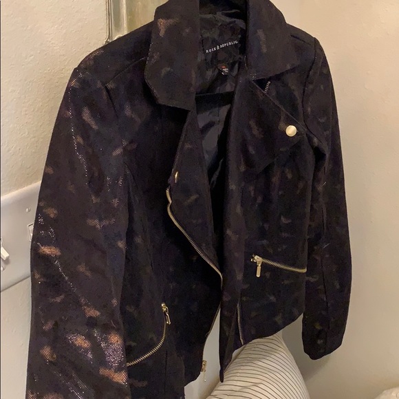 Jacket - Picture 3 of 3